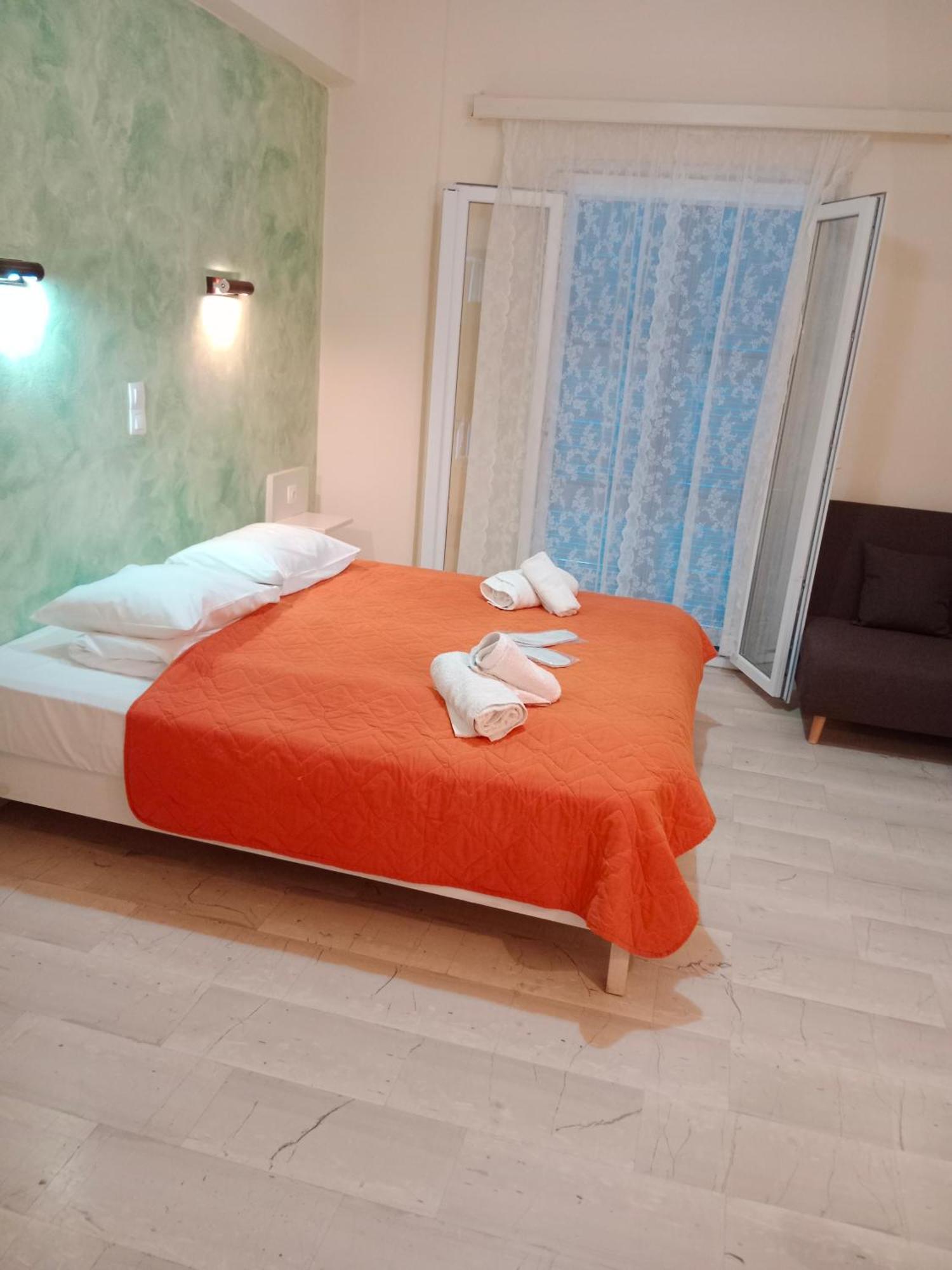 Aristides Studios Перама Екстер'єр фото